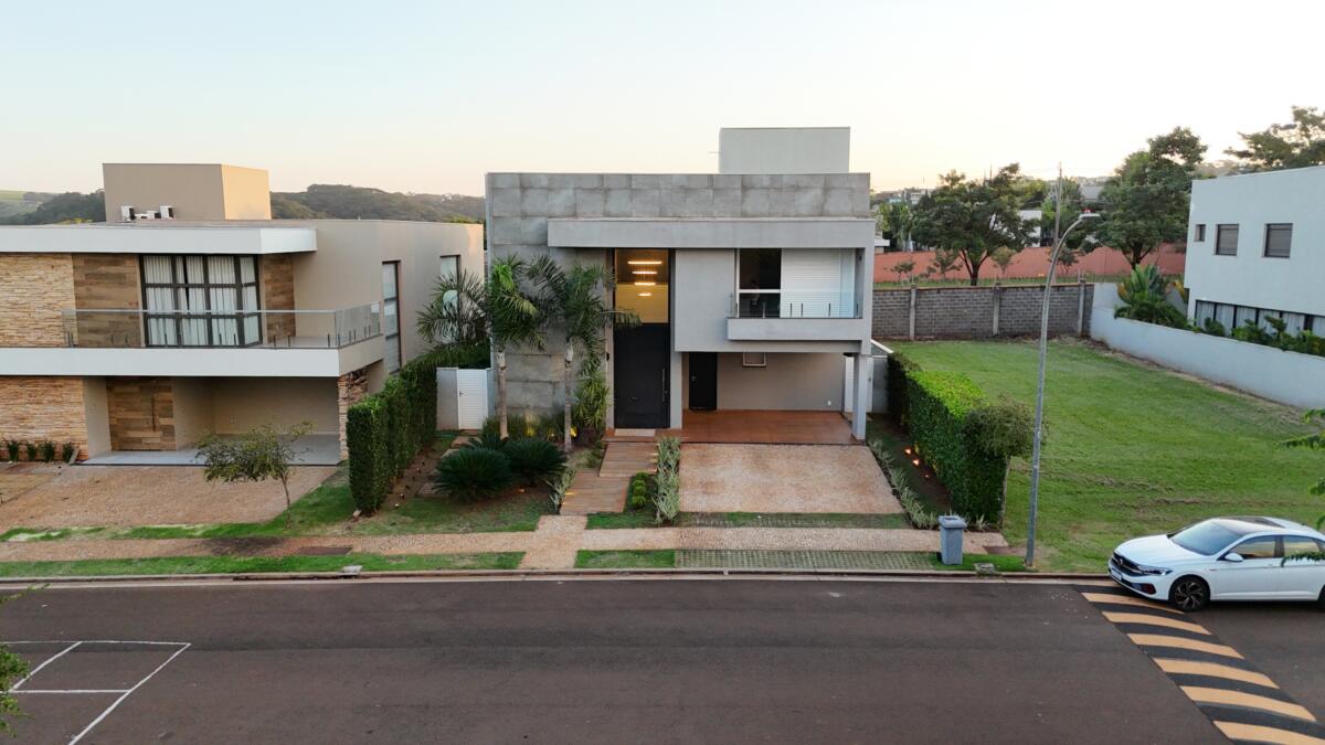 Casa Sobrado – Alphaville 1